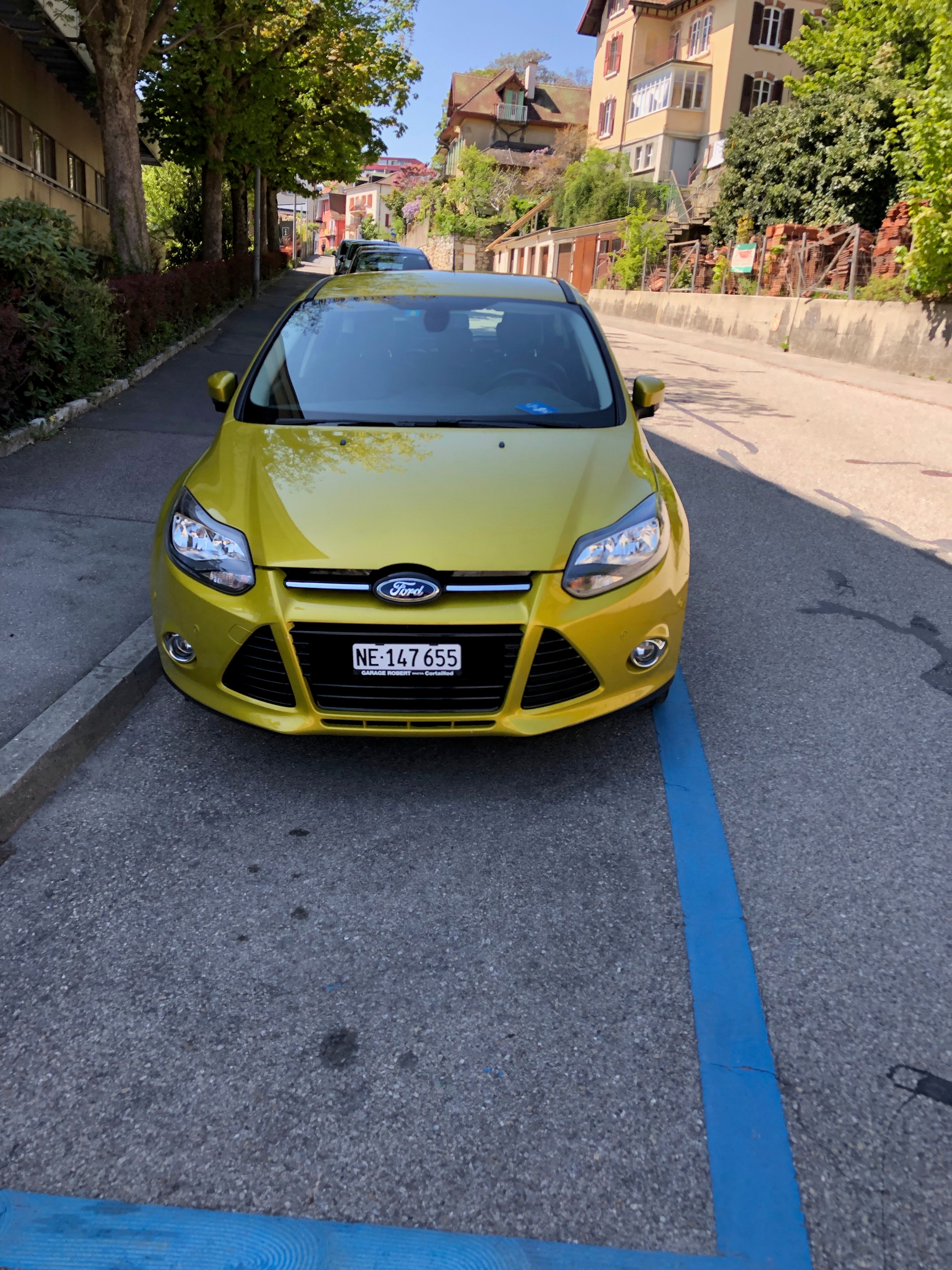 Car photo