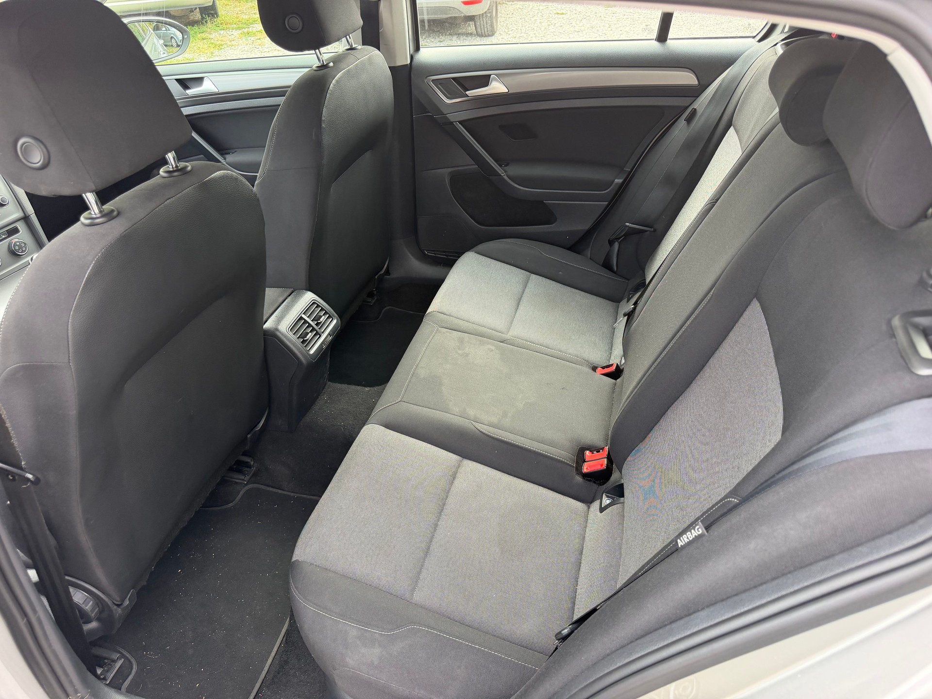VW Golf 1.6 TDI Comfortline 4Motion-image-4