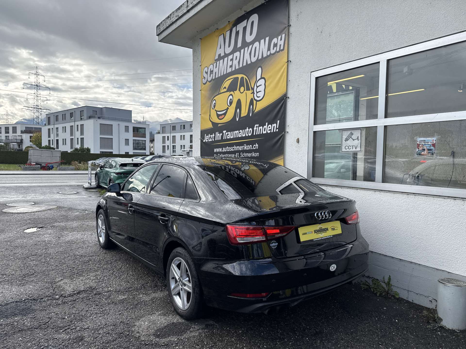AUDI A3 Limousine 2.0 TFSi S-Tronic Automat-image-2