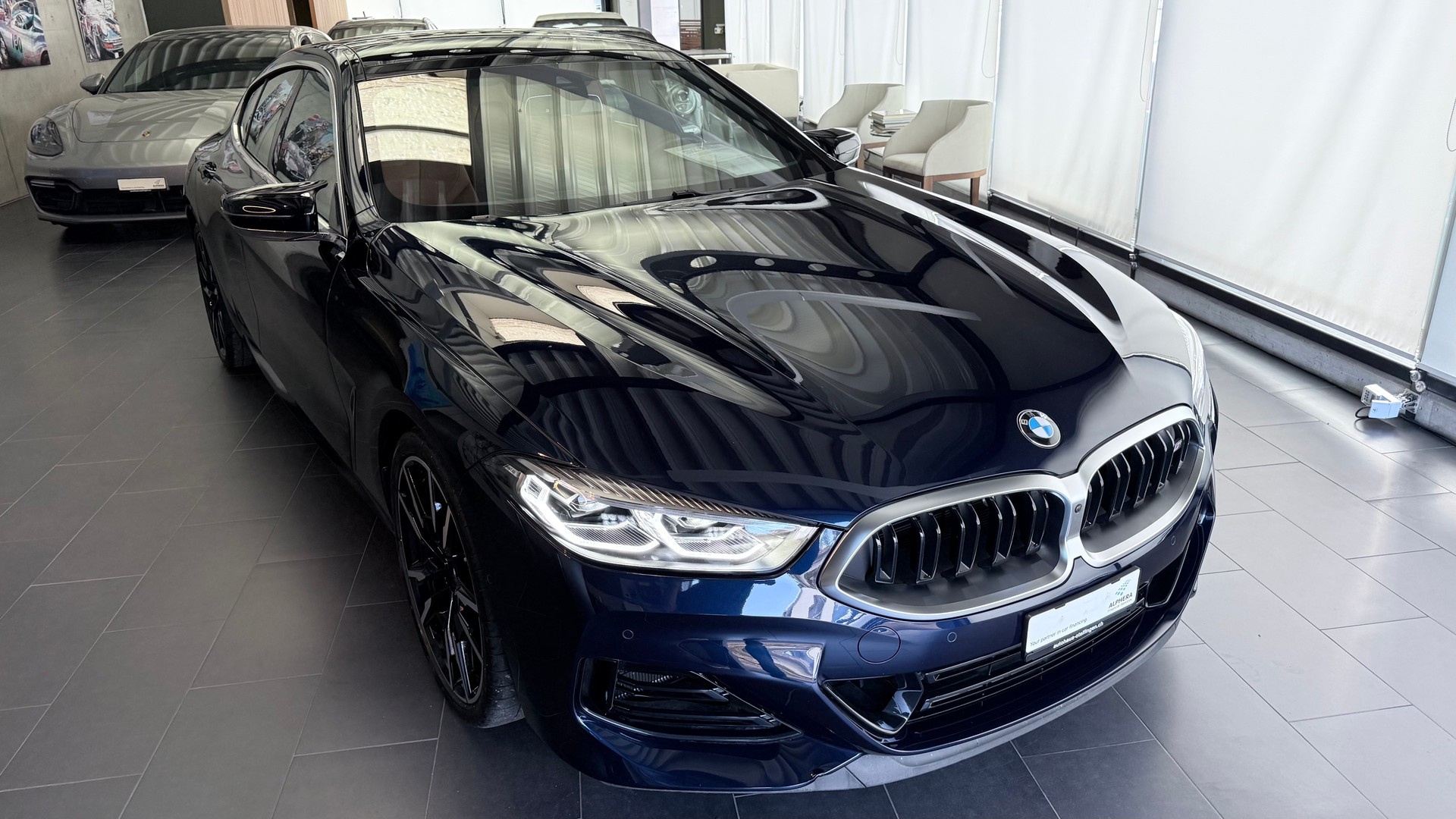 BMW M850i xDrive Gran Coupé-image-1