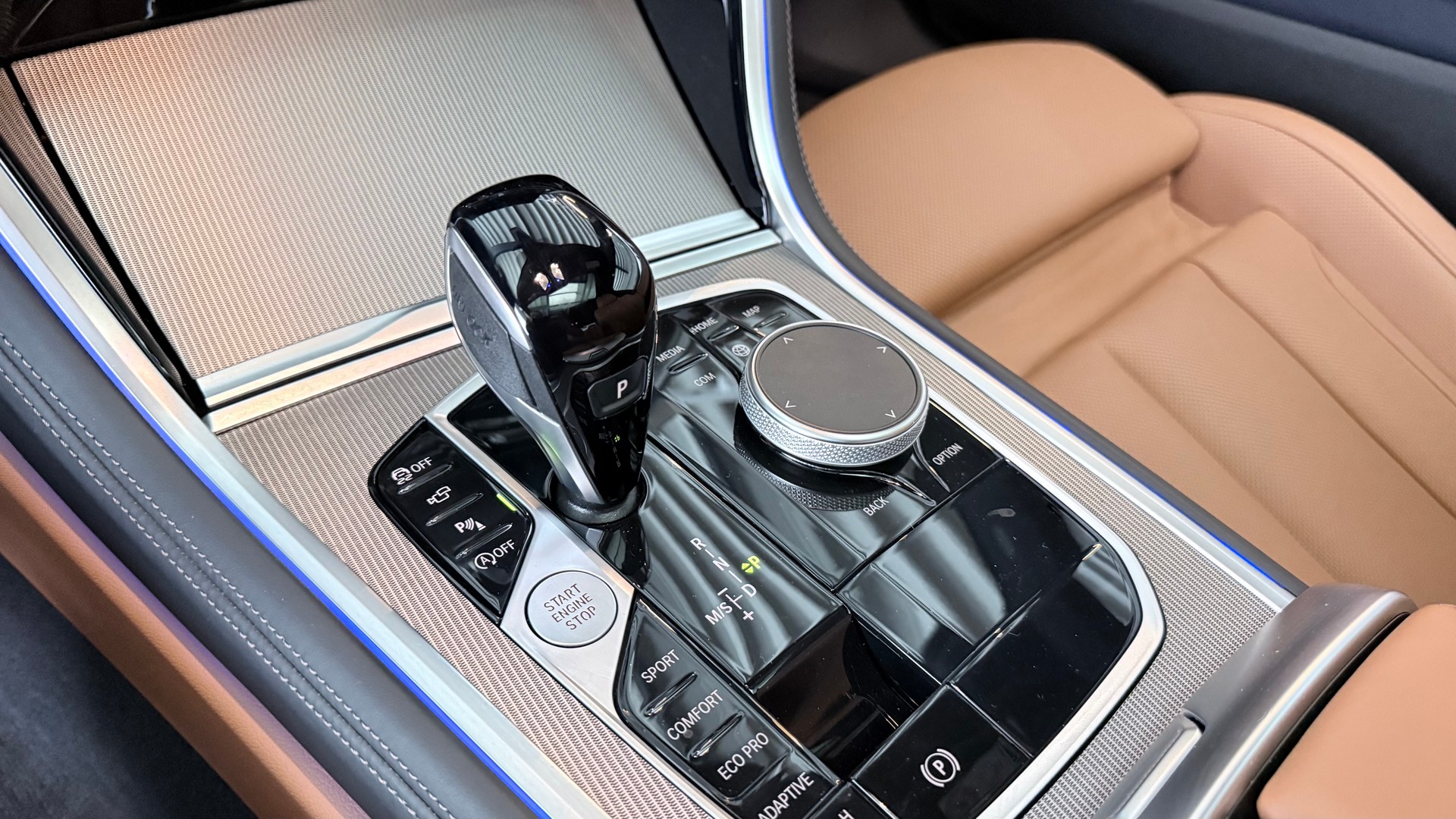 BMW M850i xDrive Gran Coupé-image-14