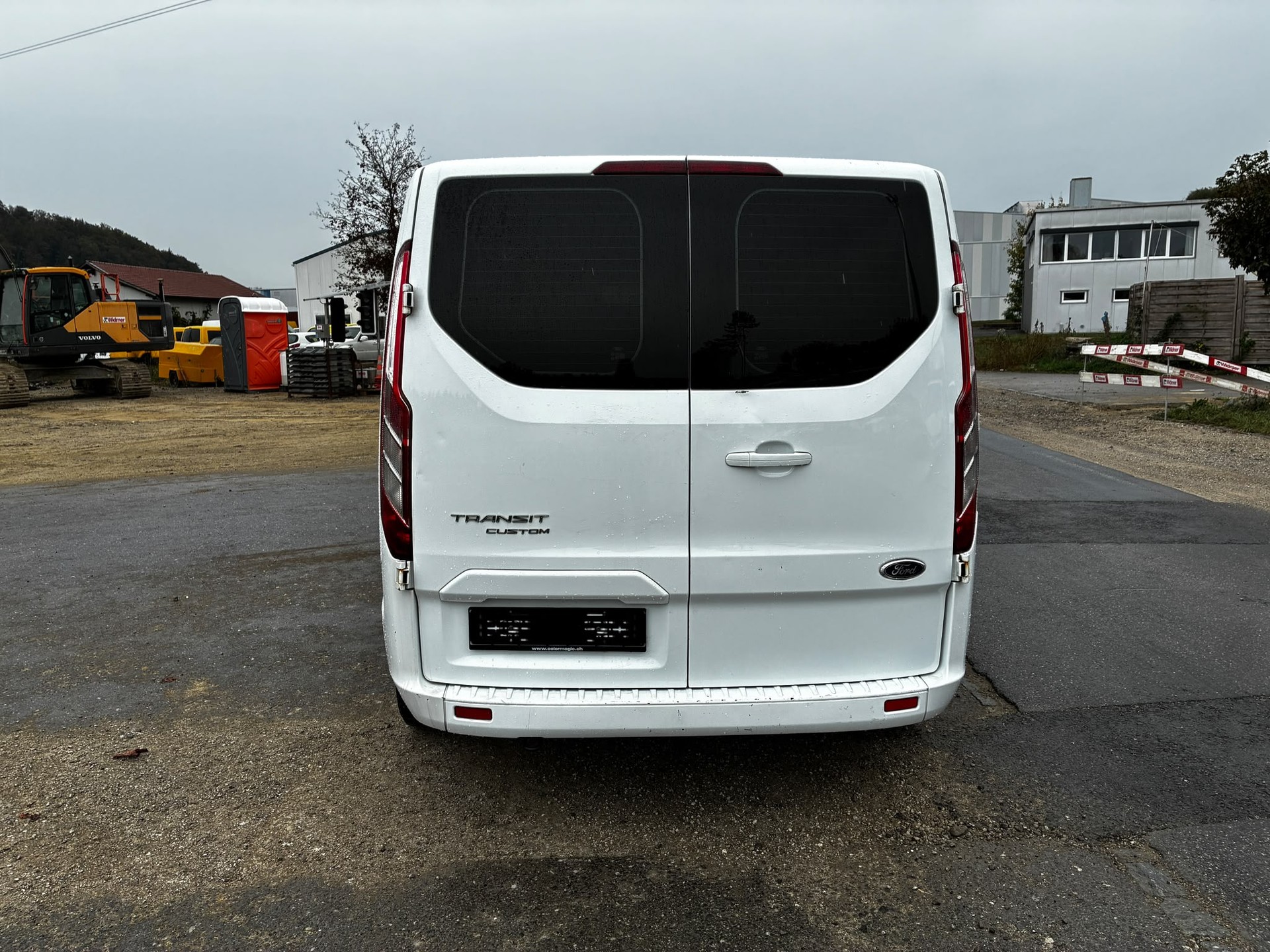 FORD Transit Custom Van 250 L1H1 Startup-image-2