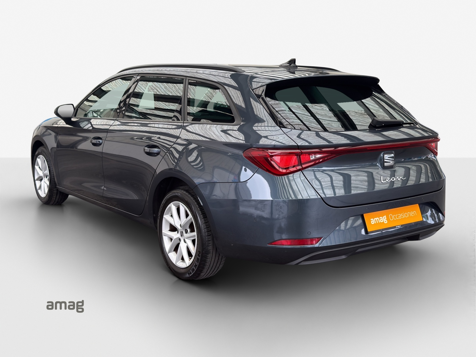 SEAT Leon ST 2.0 TDI EVO DSG Style-image-2