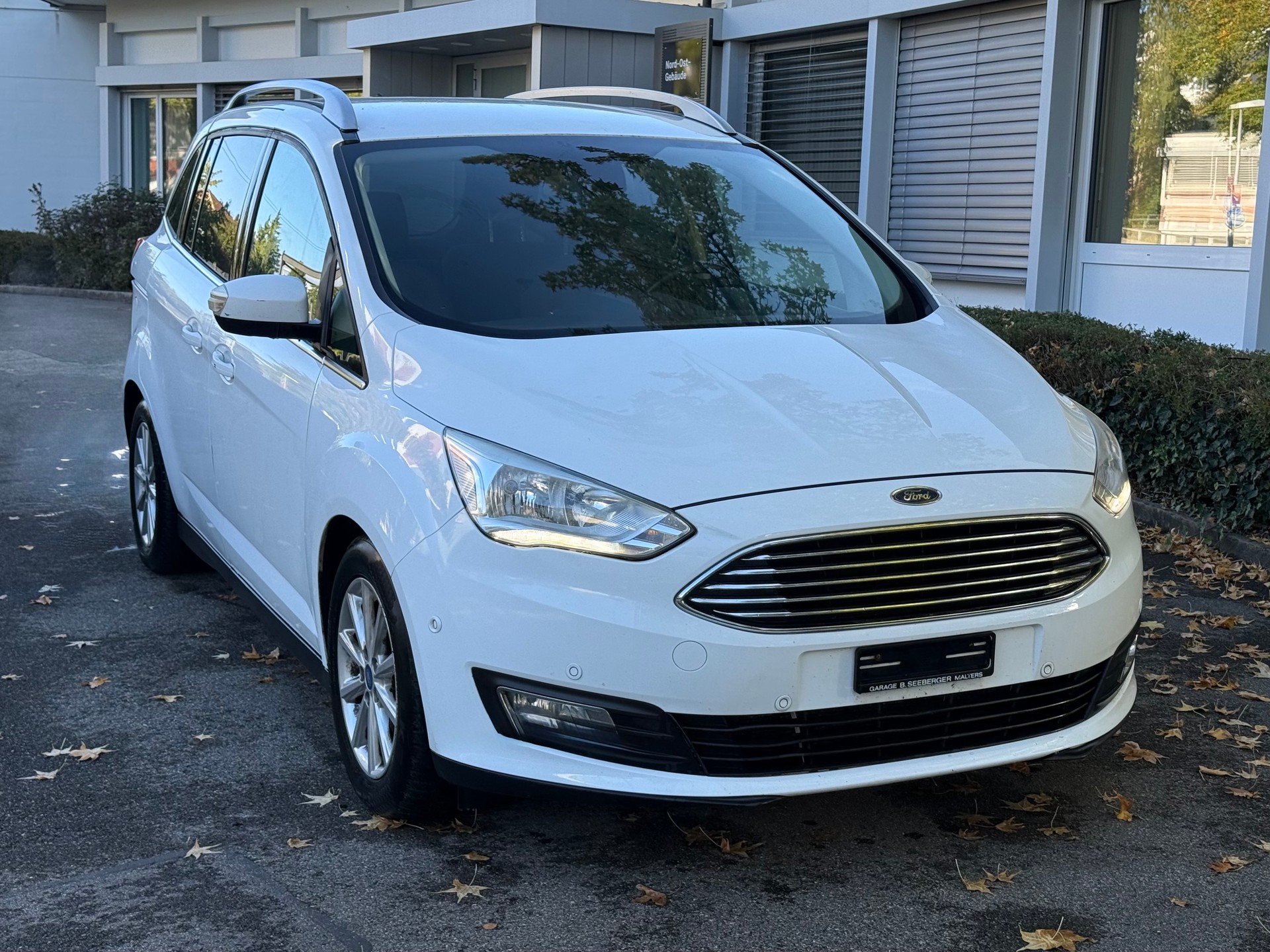 FORD GrC-Max 1.5 SCTi Titanium Automat-image-1