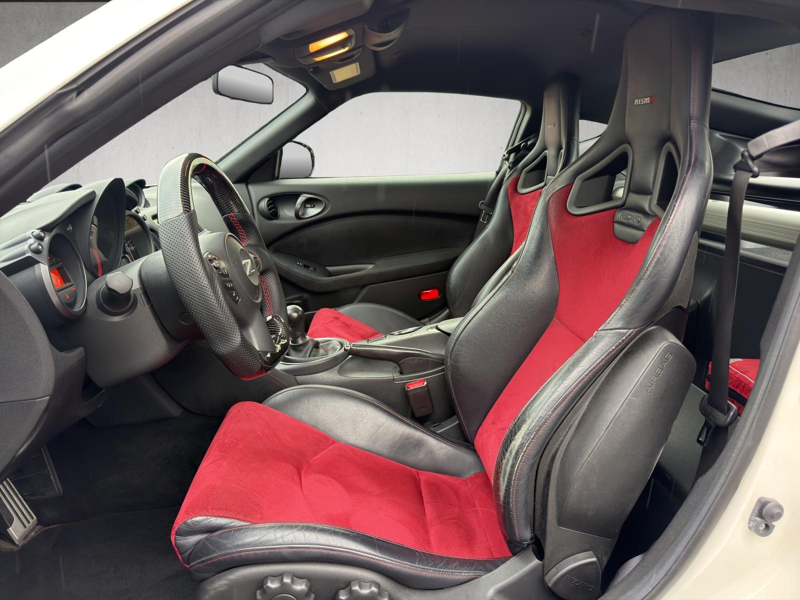 NISSAN 370 Z Coupé 3.7 V6 24V Nismo-image-8