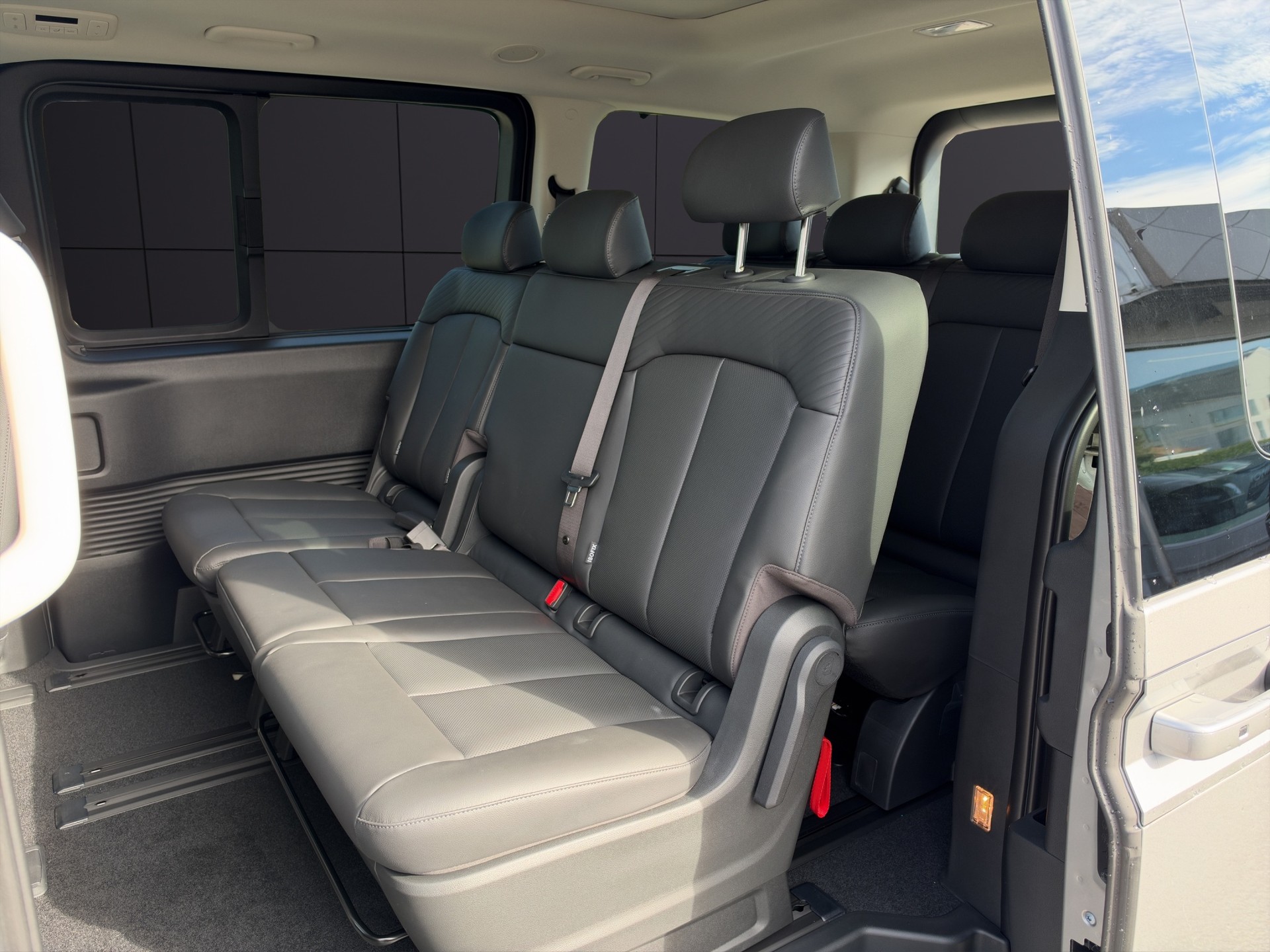 HYUNDAI 84kWh Vertex Wagon-image-15