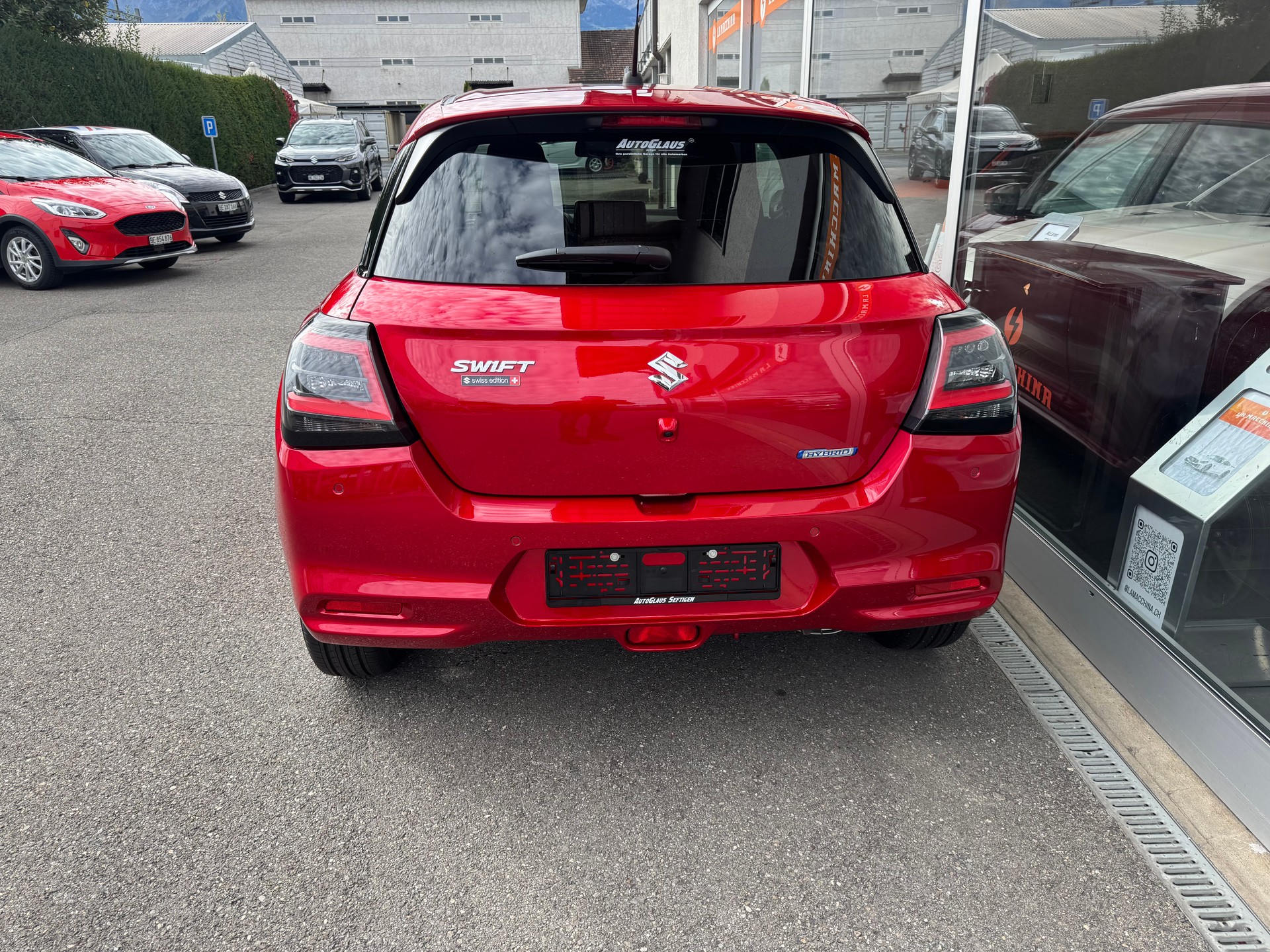 SUZUKI Swift 1.2 Piz Sulai Hybrid Top 4x4-image-3