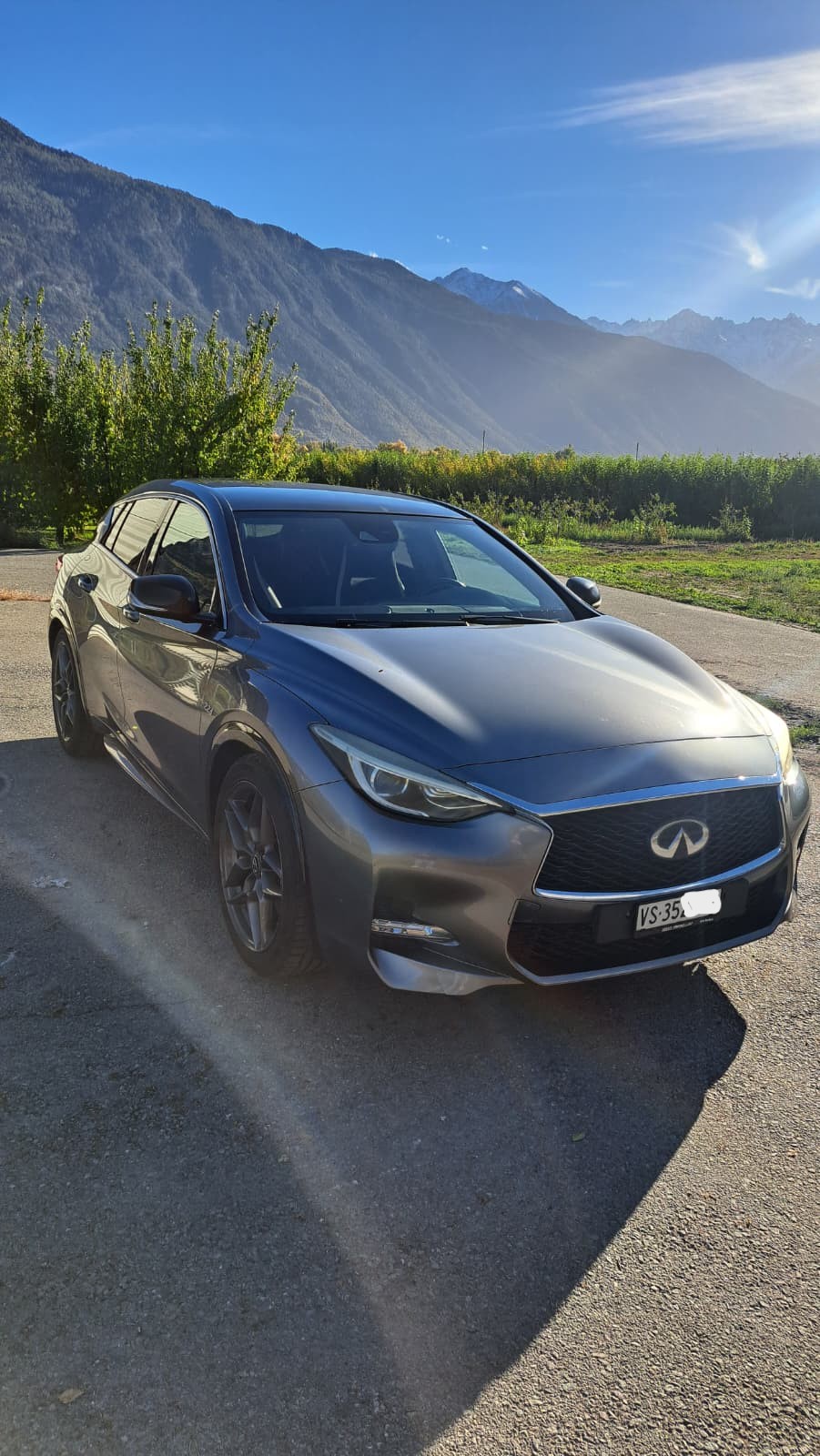 INFINITI 2.2d Sport Tech DCT AWD-image-1
