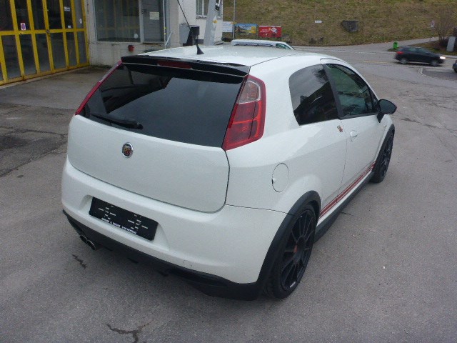 FIAT Punto 1.4 16V Turbo Abarth-image-3