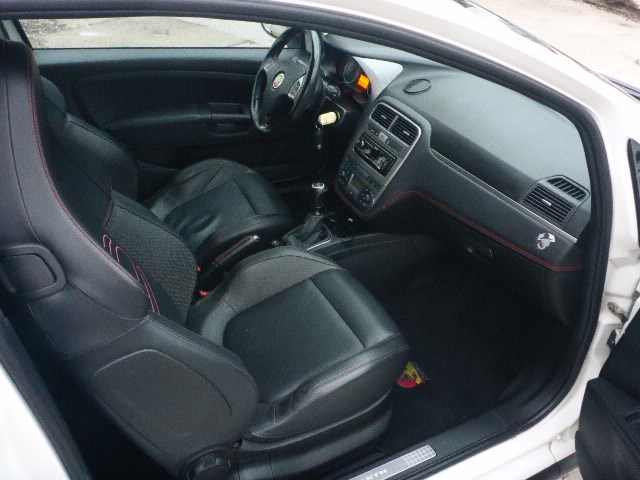 FIAT Punto 1.4 16V Turbo Abarth-image-7