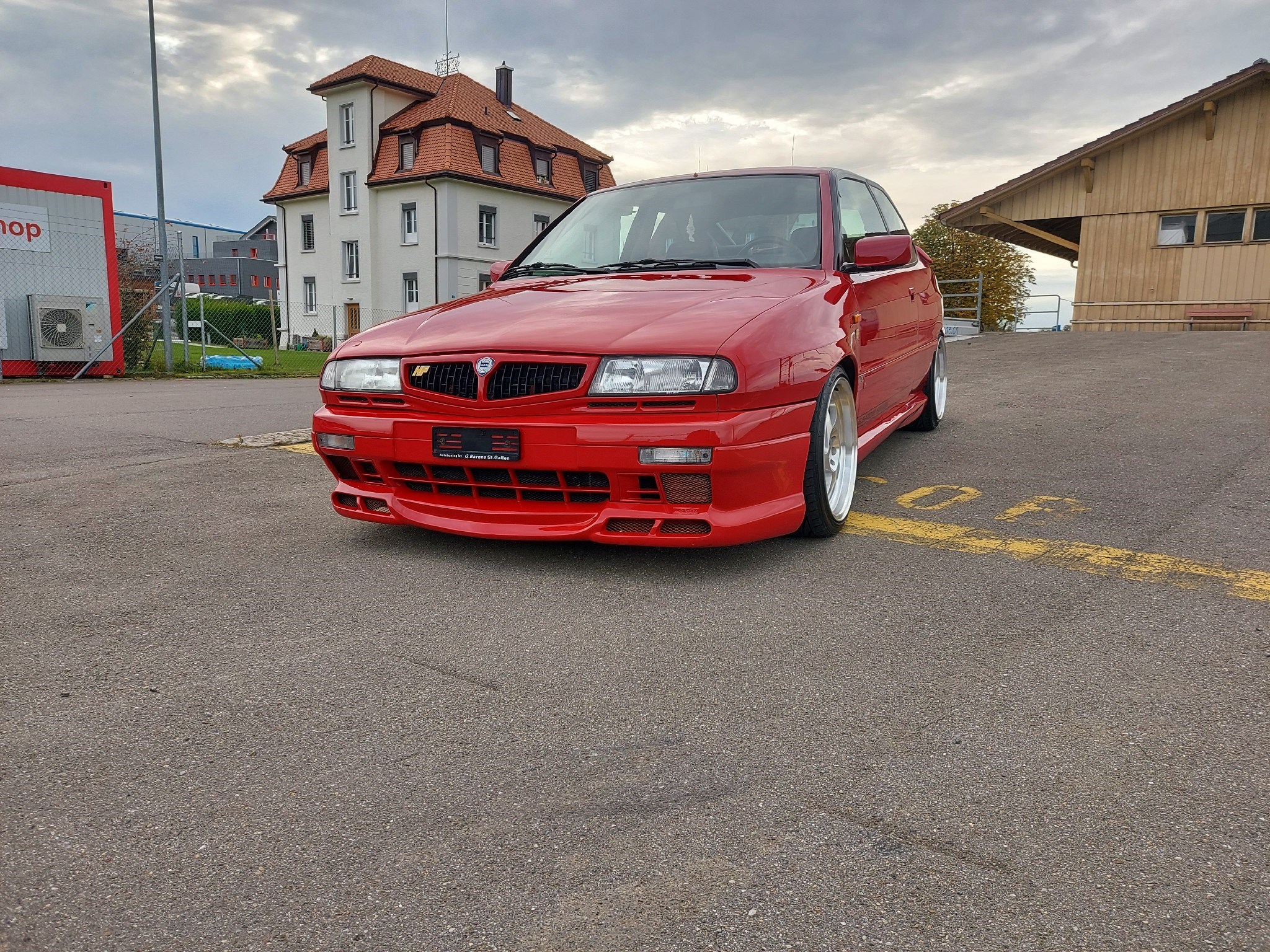 Car photo