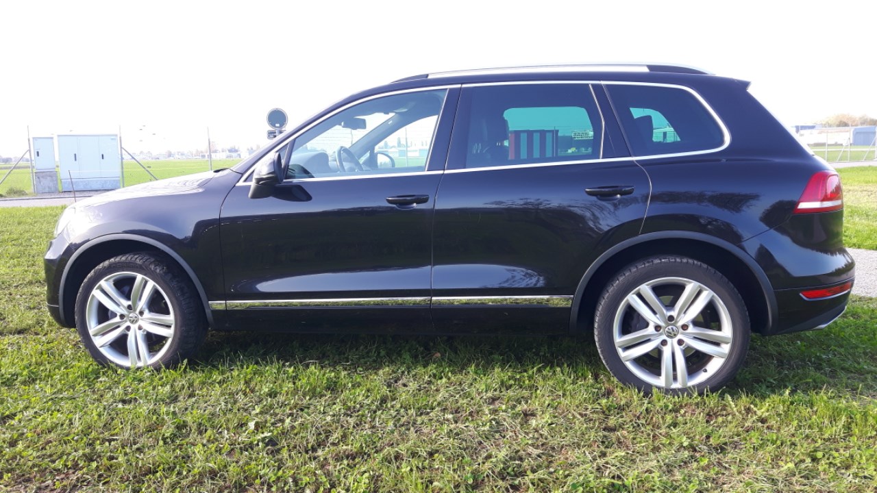 VW Touareg 3.0 TDI BlueMotion Technology Tiptronic-image-1