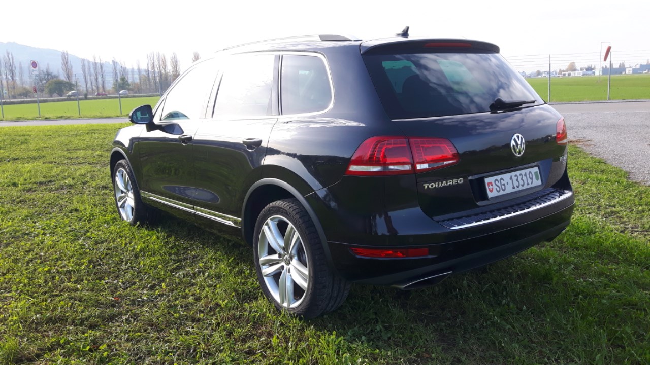VW Touareg 3.0 TDI BlueMotion Technology Tiptronic-image-2