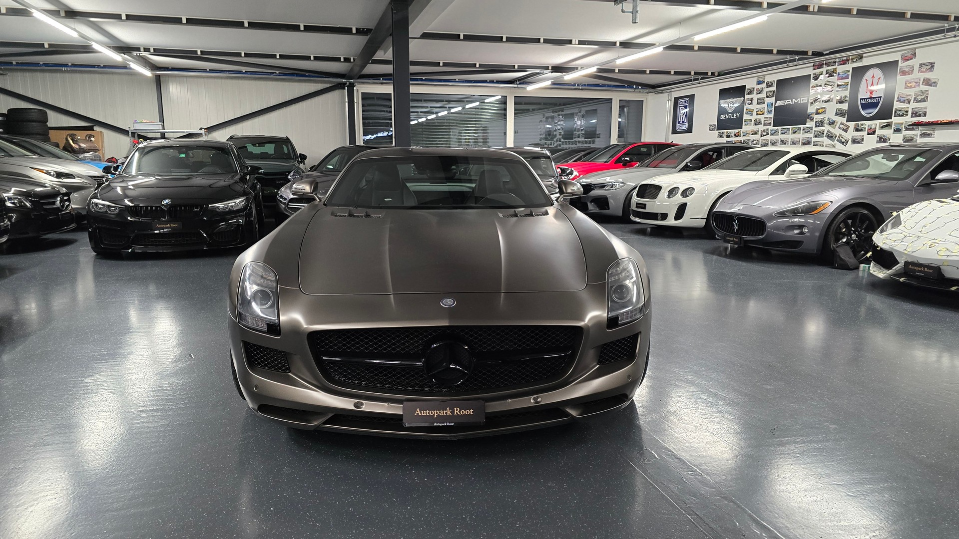 MERCEDES-BENZ SLS 63 AMG Speedshift-image-11