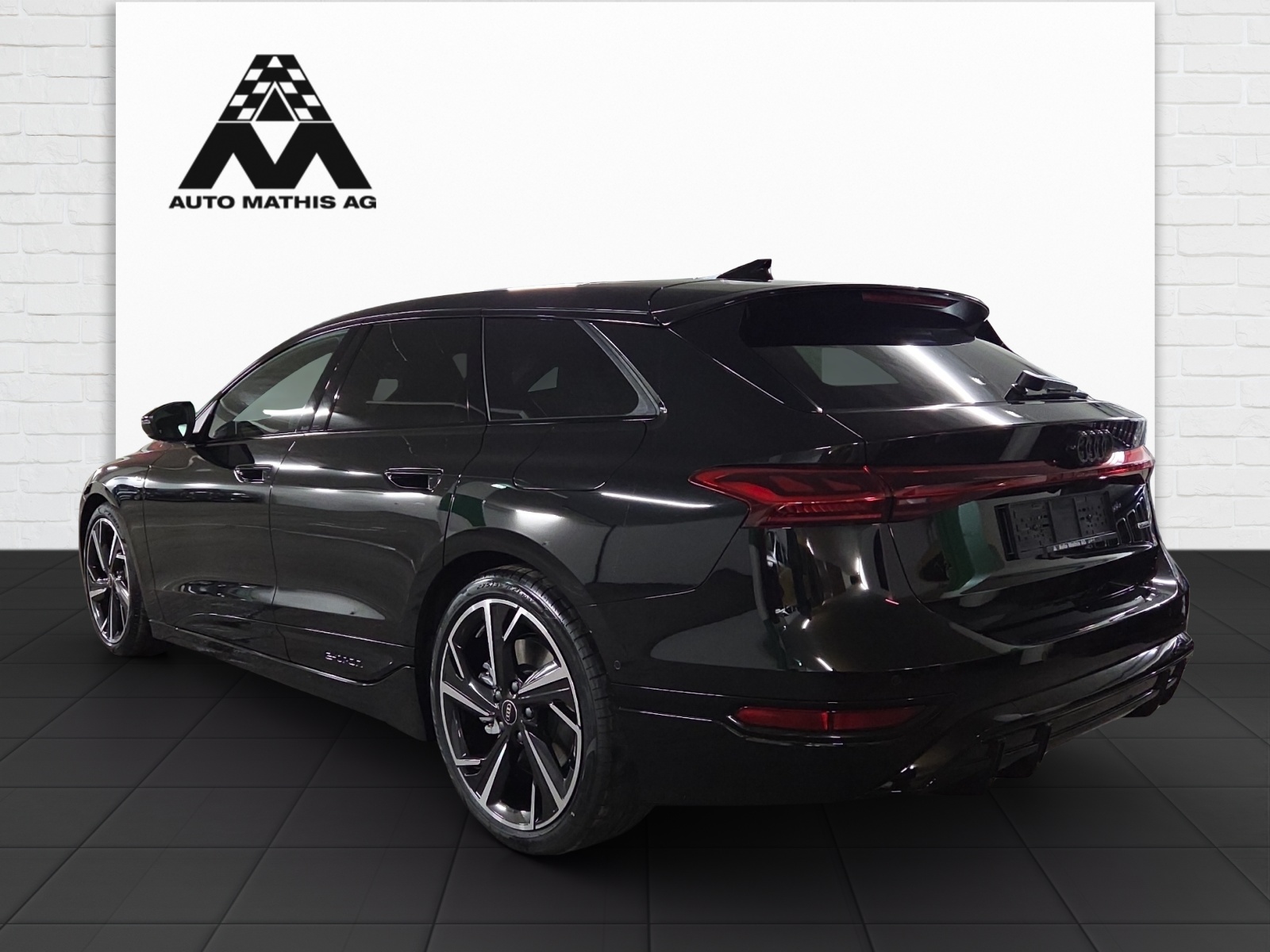 AUDI A6 Avant e-tron quattro-image-3