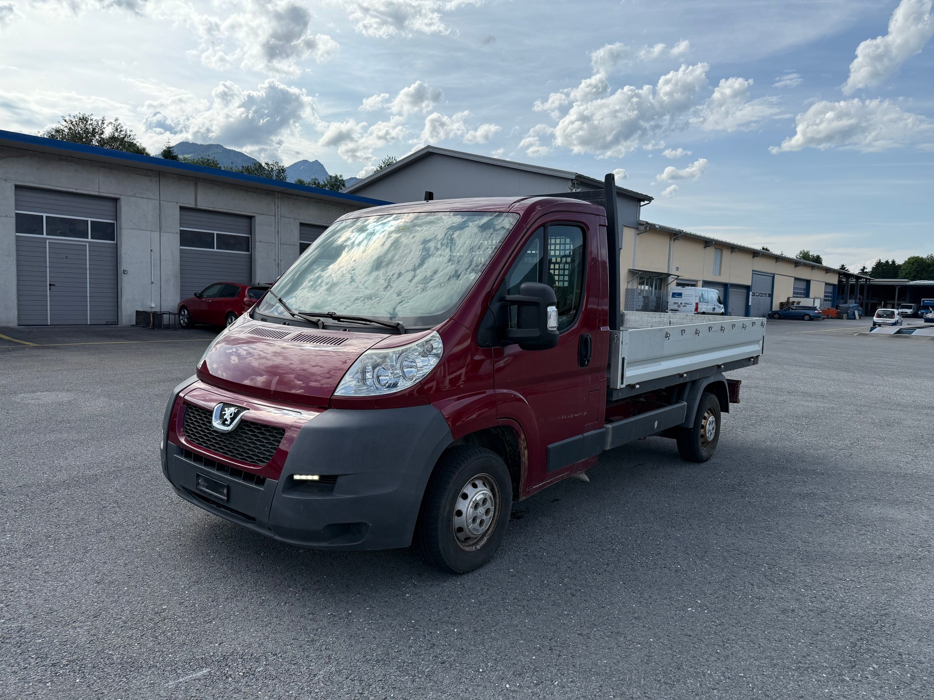 PEUGEOT Boxer 2.2 HDI 335 L2