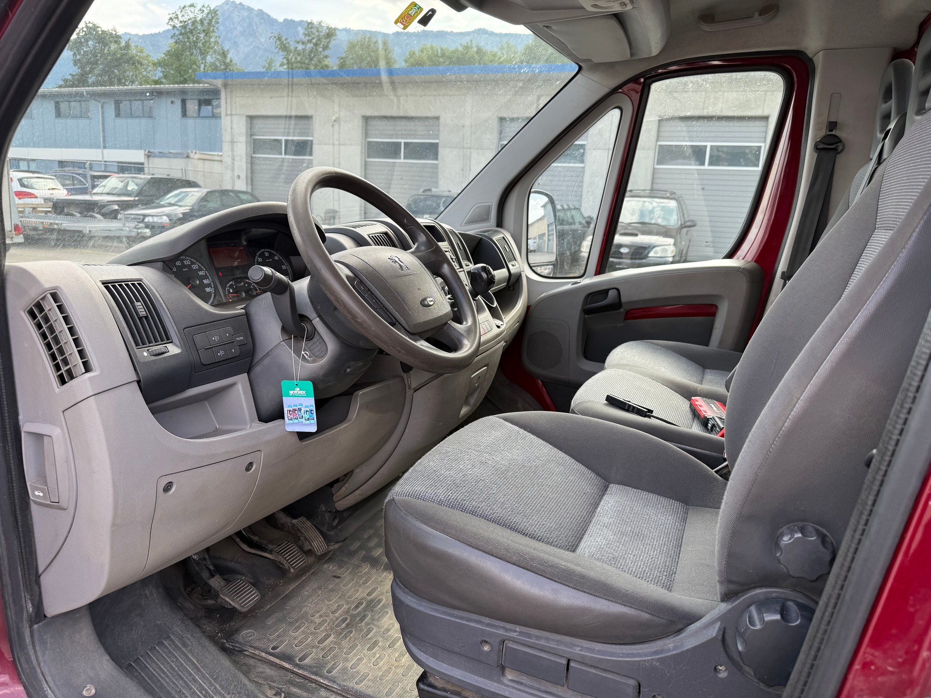 PEUGEOT Boxer 2.2 HDI 335 L2-image-6