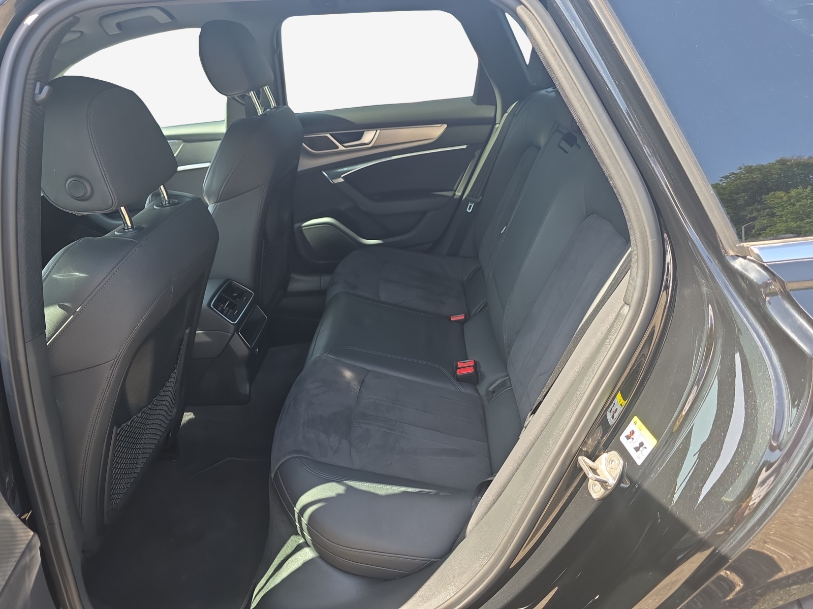 AUDI A6 Avant 45 TFSI Sport S-tronic quattro-image-11