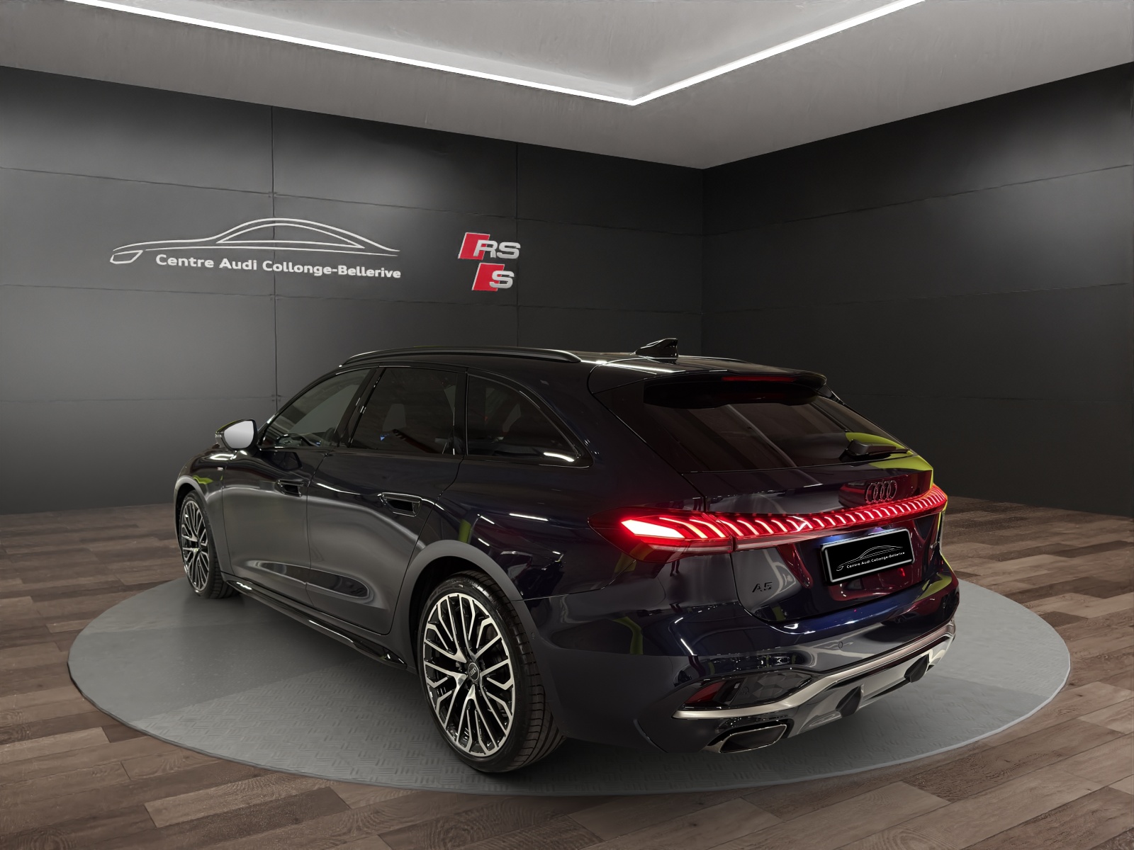 AUDI A5 Avant TFSI quattro 150 kW S tronic-image-3