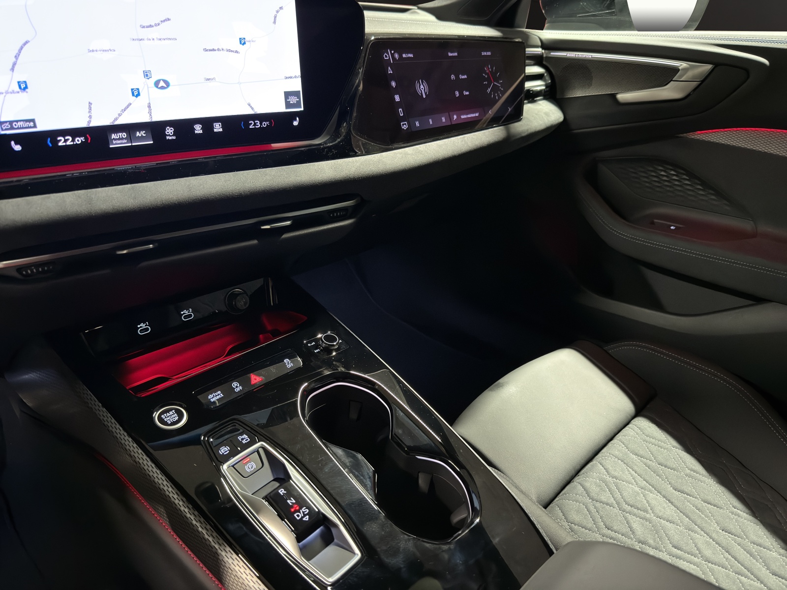 AUDI A5 Avant TFSI quattro 150 kW S tronic-image-12