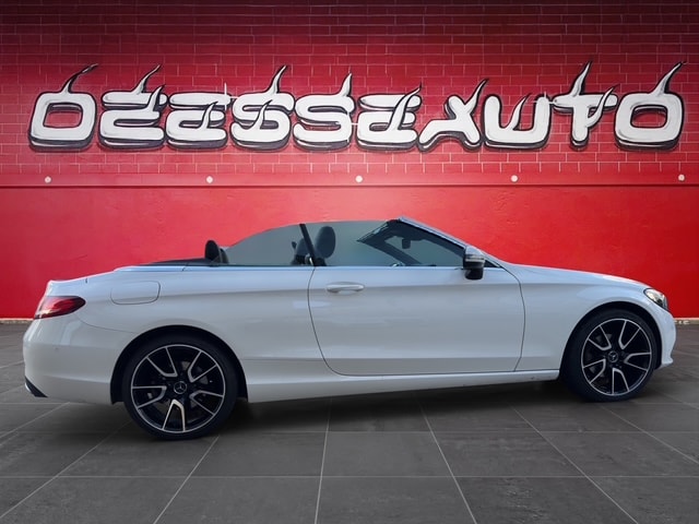 MERCEDES-BENZ C 200 Cabriolet 4Matic 9G-Tronic-image-3