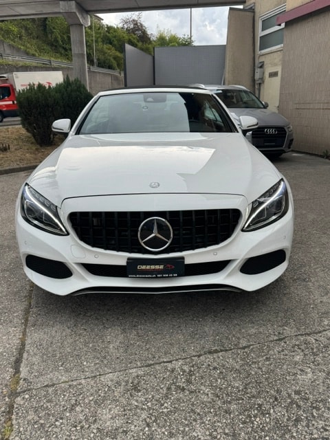 MERCEDES-BENZ C 200 Cabriolet 4Matic 9G-Tronic-image-9