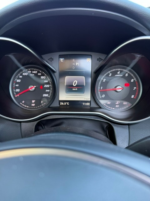 MERCEDES-BENZ C 200 Cabriolet 4Matic 9G-Tronic-image-24