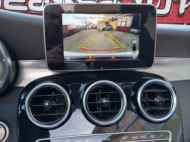 MERCEDES-BENZ C 200 Cabriolet 4Matic 9G-Tronic-image-14