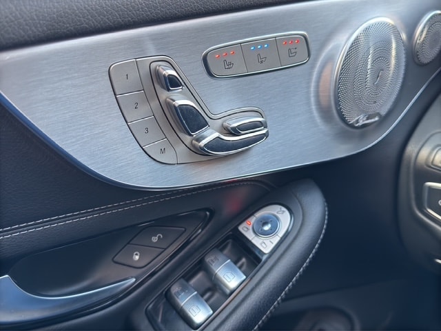 MERCEDES-BENZ C 200 Cabriolet 4Matic 9G-Tronic-image-15