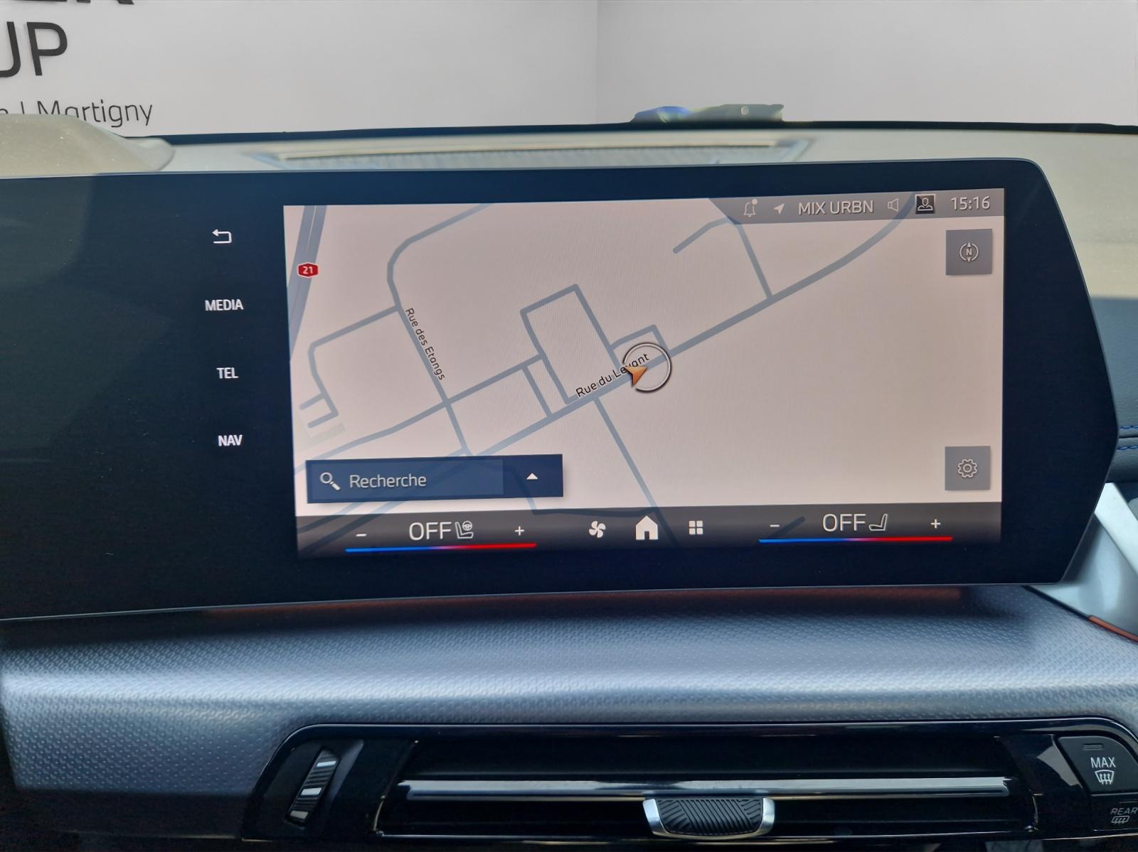 BMW X1 xDrive 23i 48v M Sport (CH)-image-15