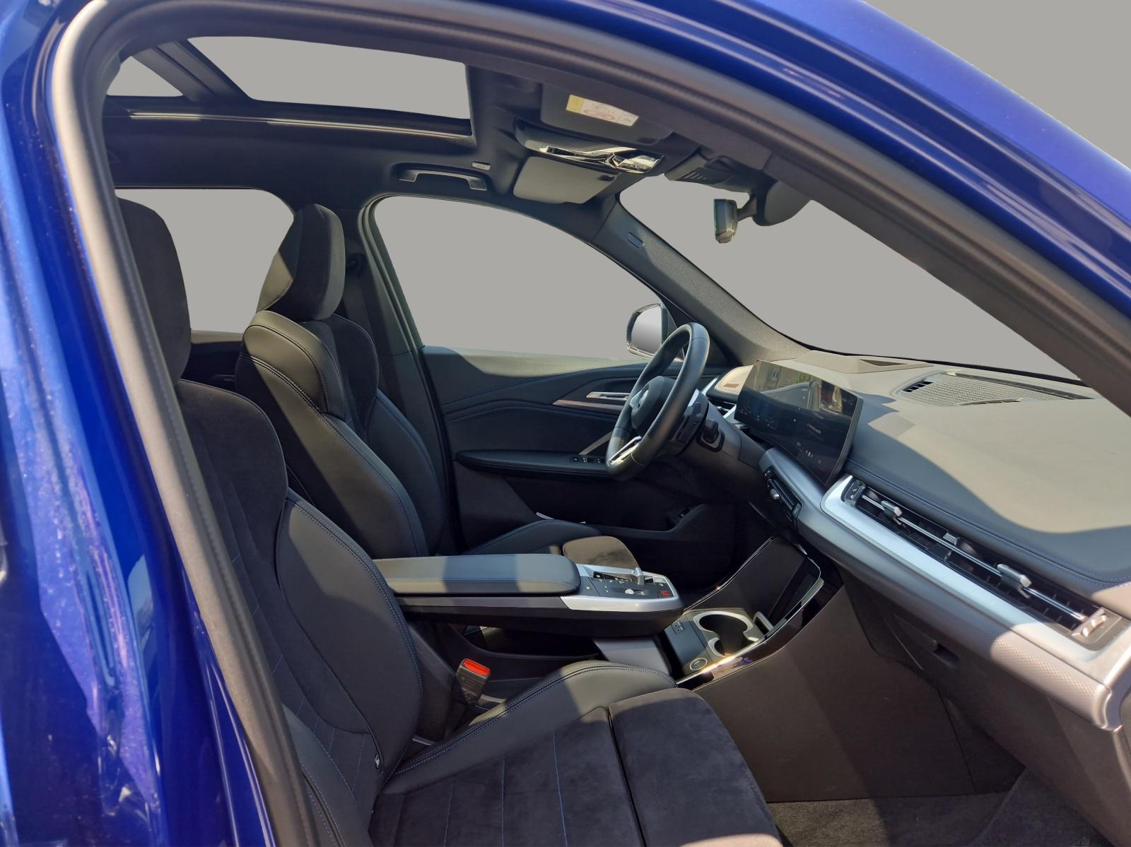 BMW X1 xDrive 23i 48v M Sport (CH)-image-11