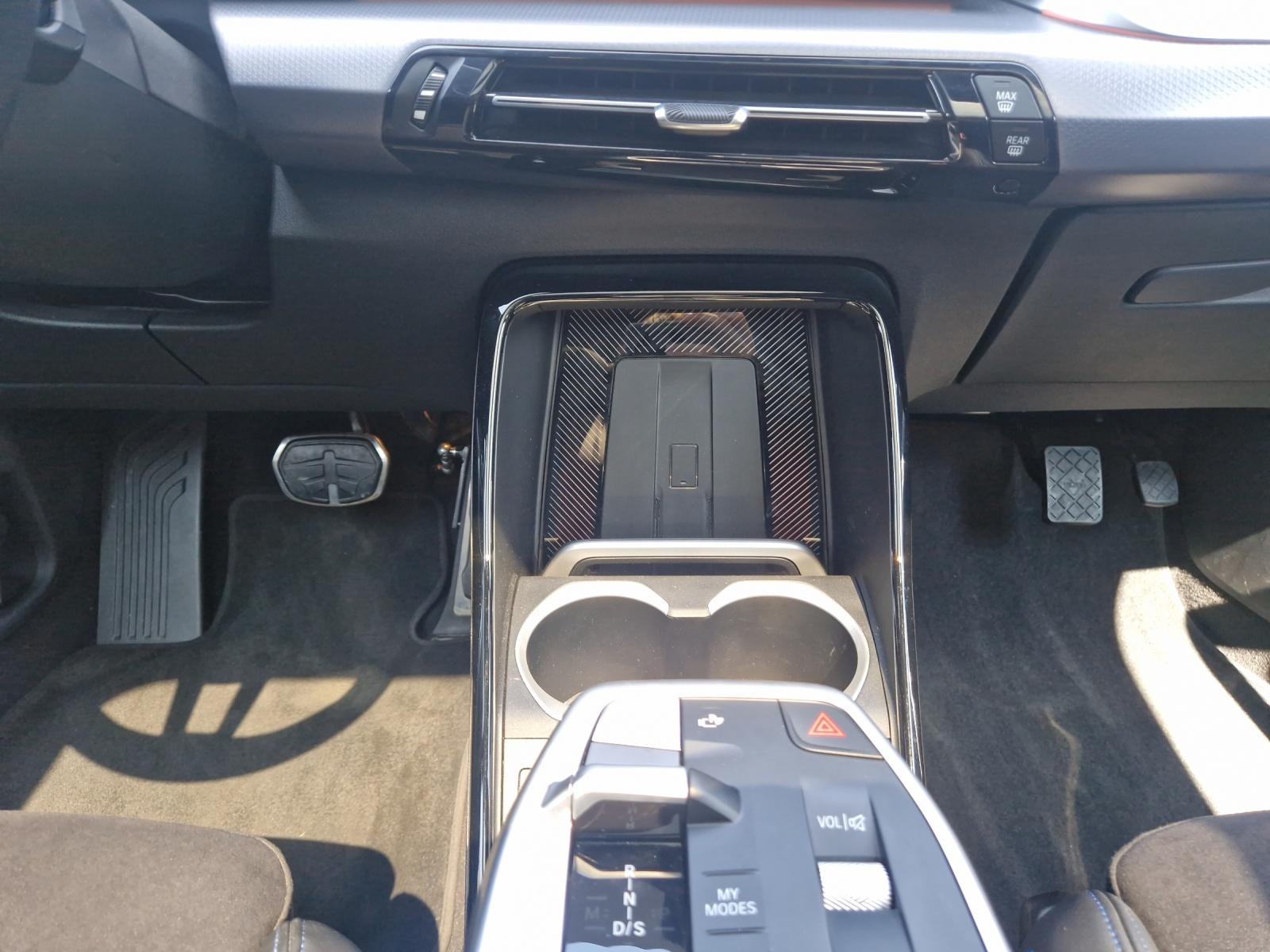 BMW X1 xDrive 23i 48v M Sport (CH)-image-14