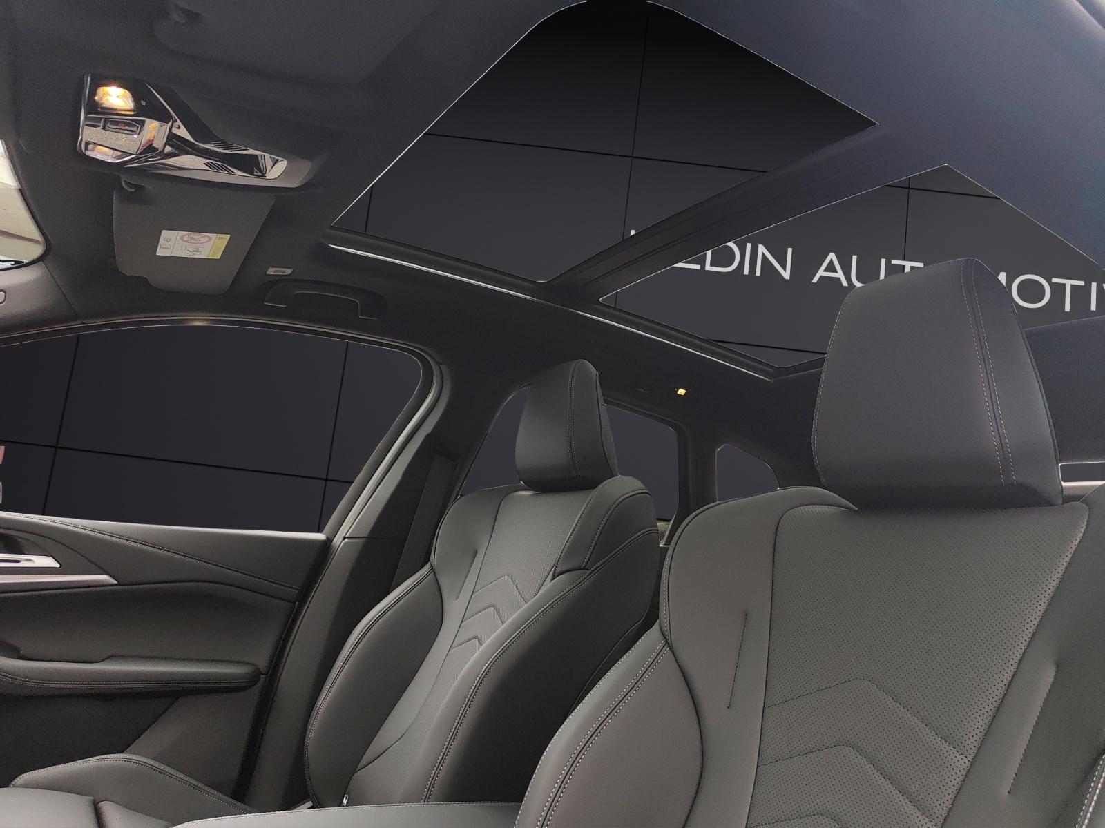 BMW 223d xDrive SDKG Active Tourer-image-12