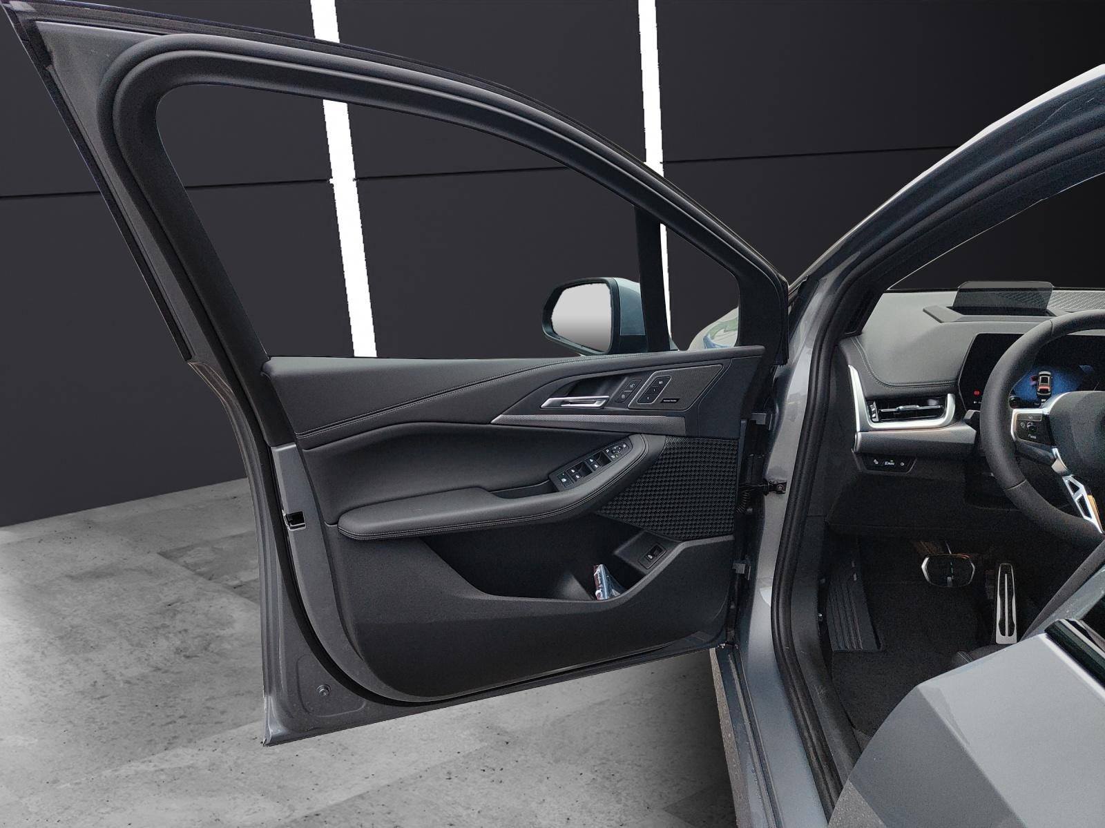 BMW 223d xDrive SDKG Active Tourer-image-11