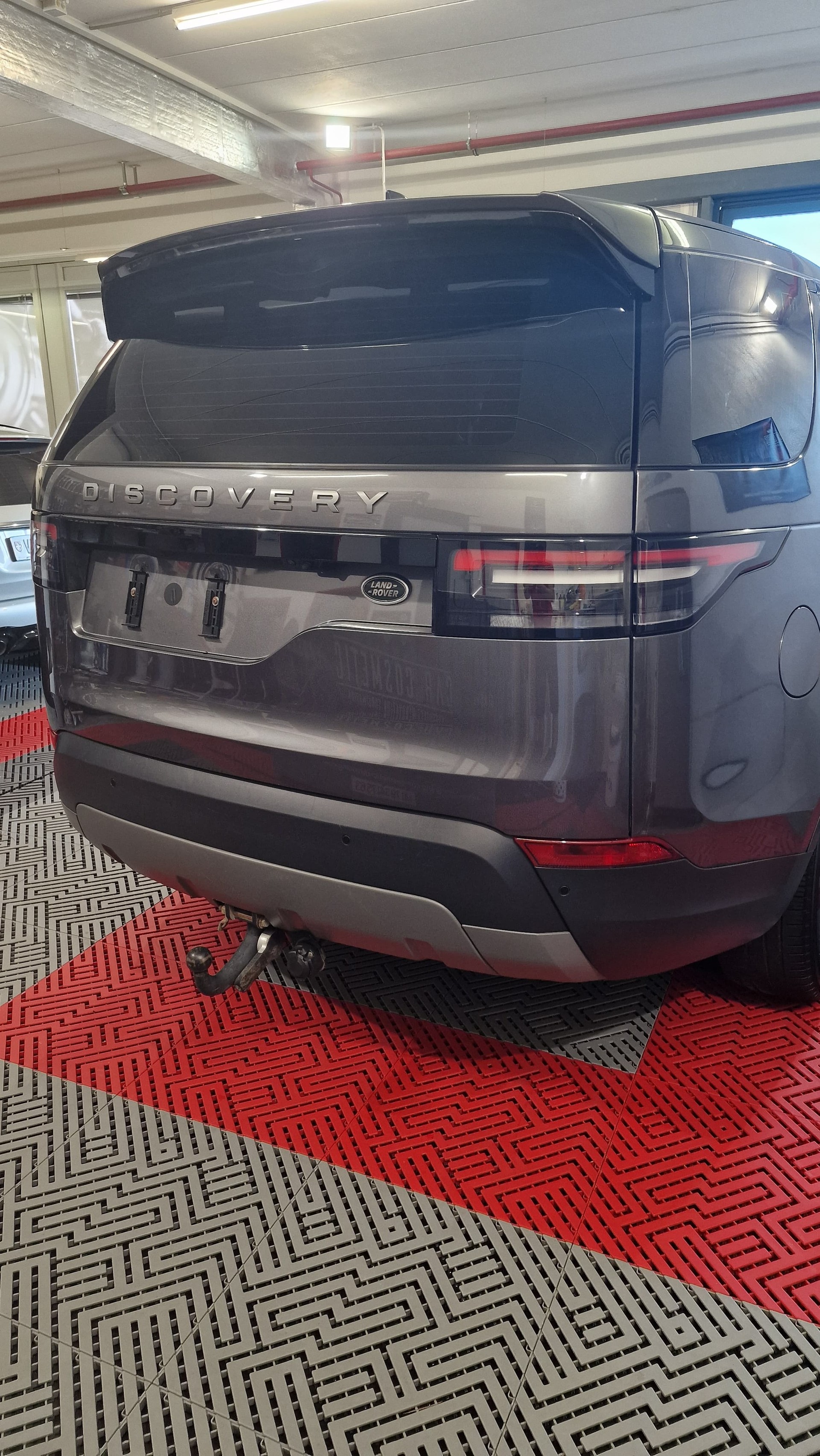 LAND ROVER Discovery 3.0 TD6 SE Automatic-image-7