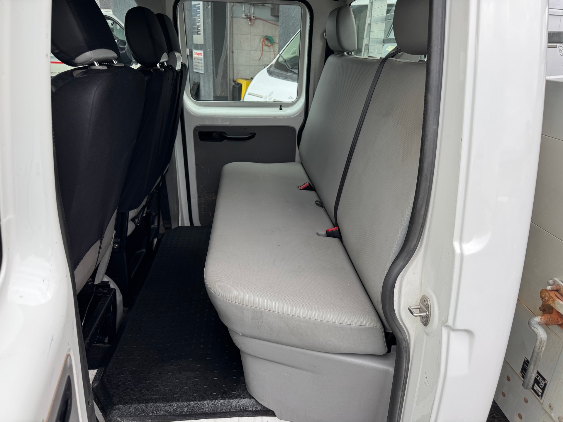 VW T5 2.0 TDI 4Motion-image-7