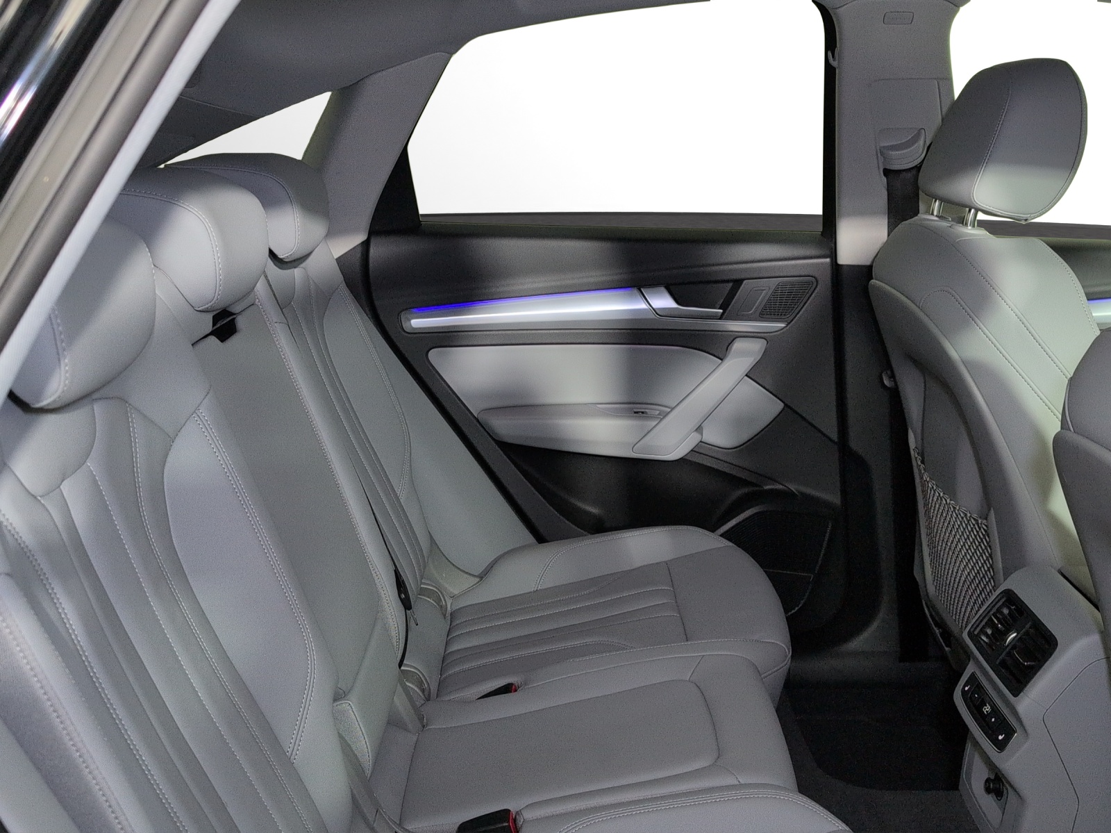 AUDI Q5 Sportback 55 TFSI e PHEV S line quattro S-tronic-image-6