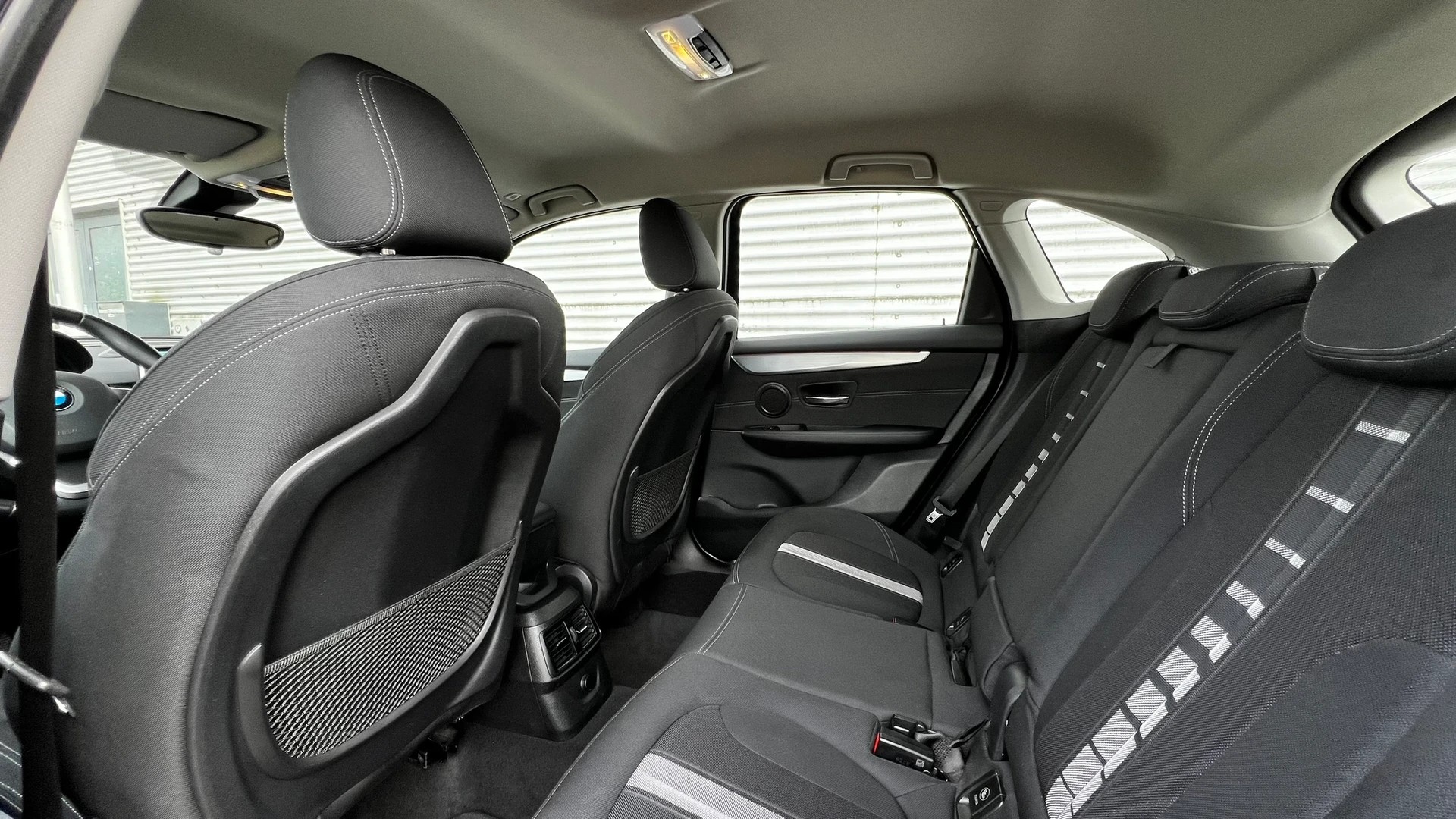 BMW 220i ACTIVE TOURER SPORT LINE STEPTRONIC l 192 PS-image-25