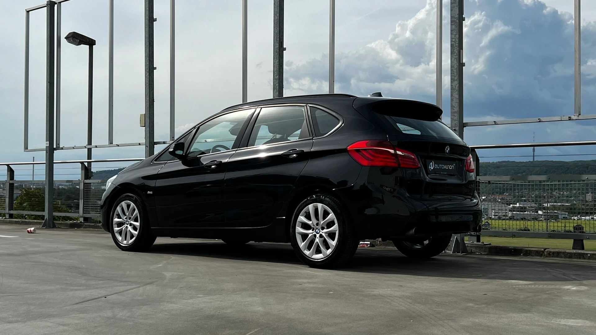 BMW 220i ACTIVE TOURER SPORT LINE STEPTRONIC l 192 PS-image-10