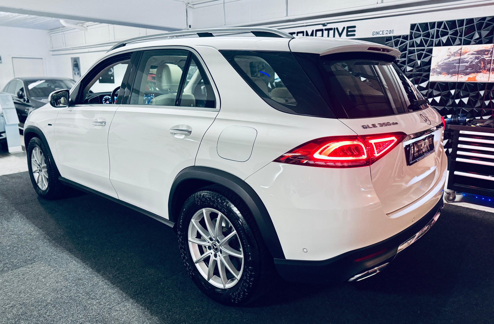 MERCEDES-BENZ GLE 350 de 4Matic 9G-Tronic-image-5