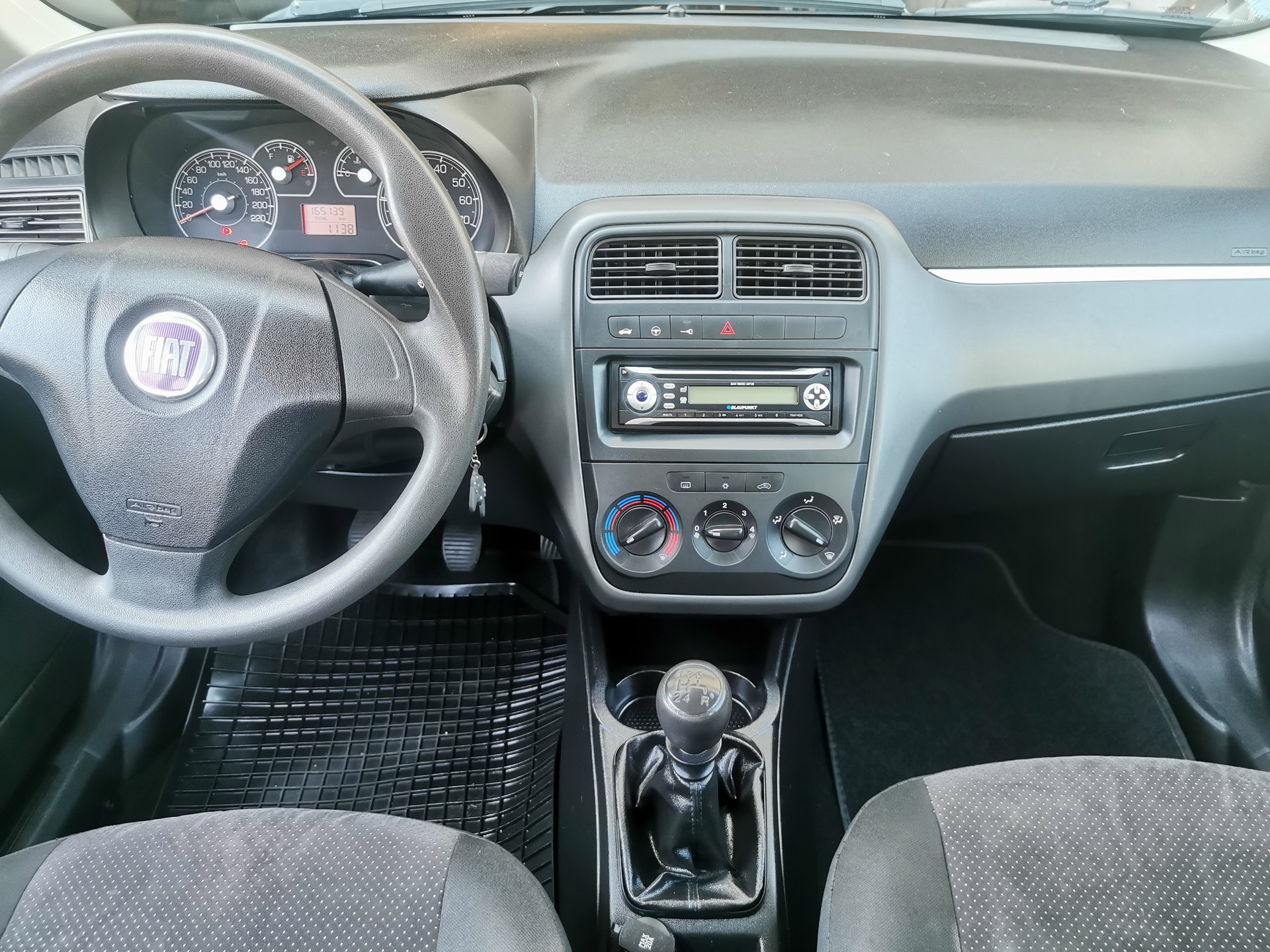 FIAT Punto 1.4 Dynamic-image-10