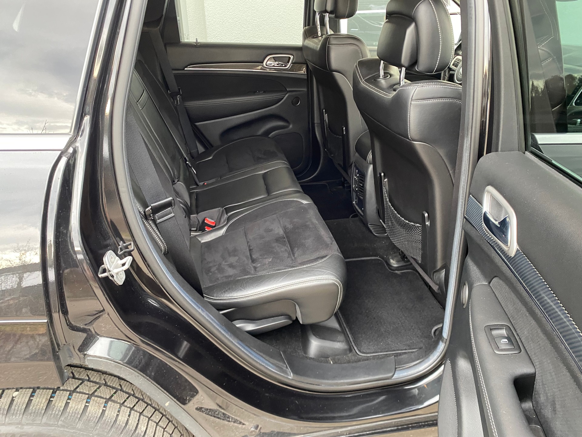 JEEP Grand Cherokee 6.4 SRT8 Automatic-image-9
