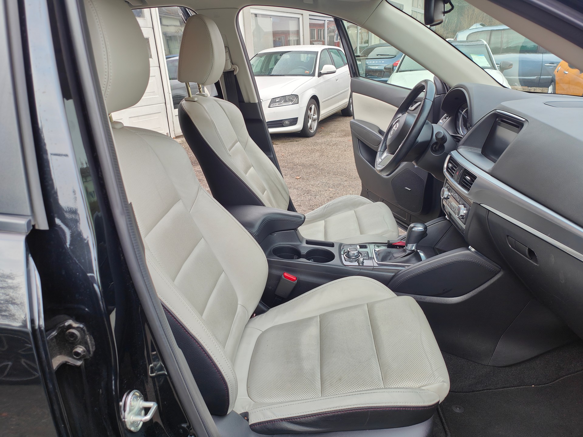 MAZDA CX-5 2.2 D HP Revolution AWD Automatic-image-13