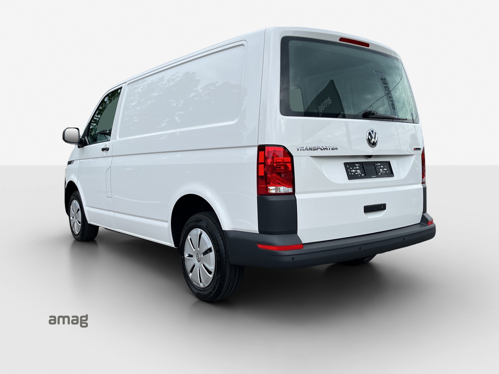 VW T6.1 2.0 TDI 4Motion DSG-image-2