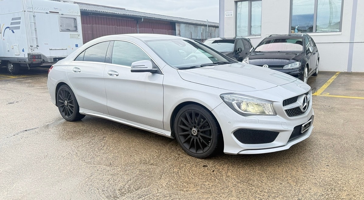 MERCEDES-BENZ CLA 200 AMG Line 7G-DCT-image-1