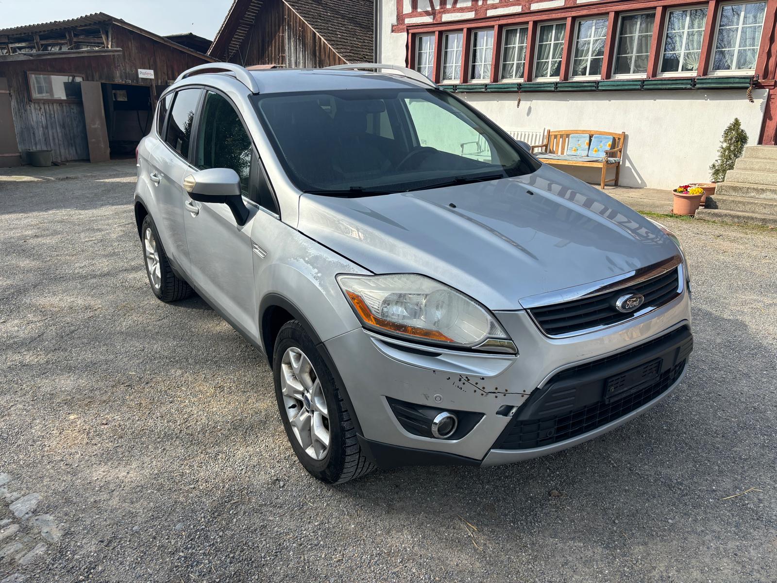 FORD Kuga 2.0 TDCi Carving 2WD-image-3