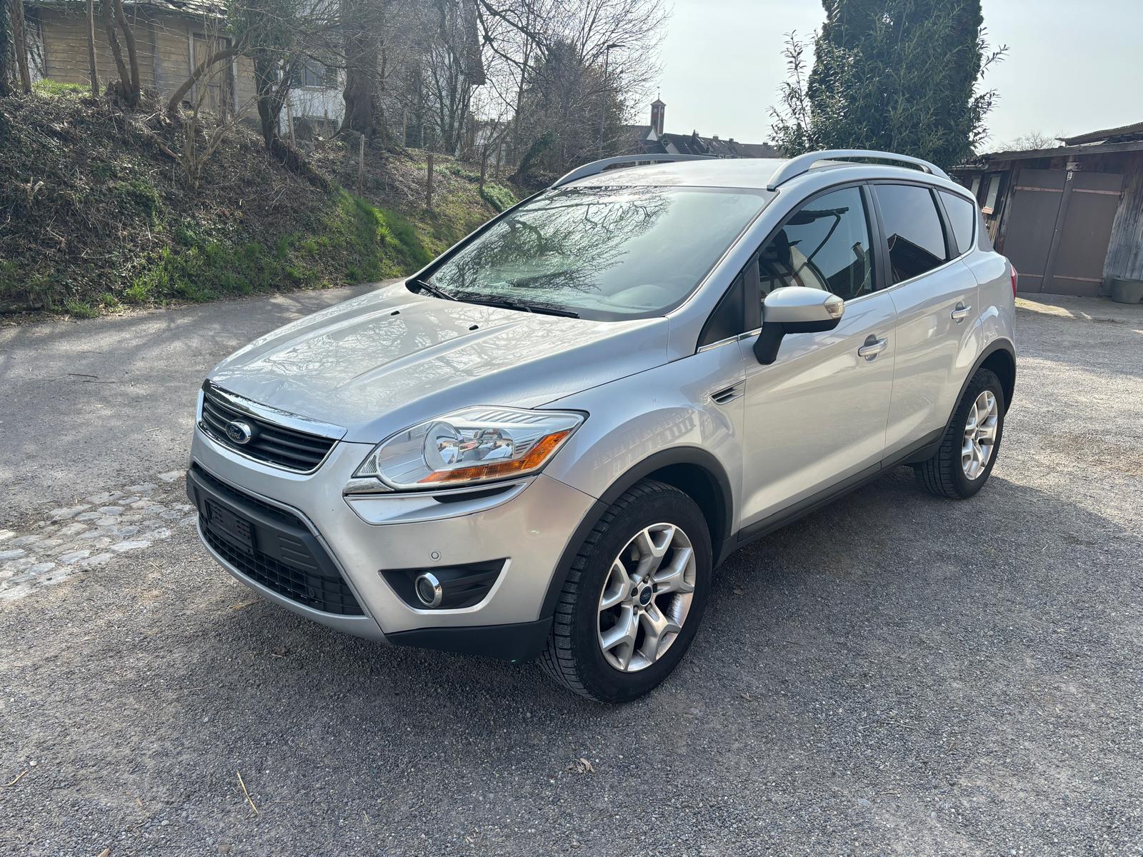 FORD Kuga 2.0 TDCi Carving 2WD-image-1