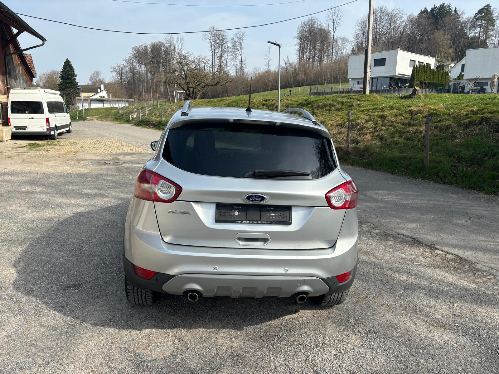 FORD Kuga 2.0 TDCi Carving 2WD-image-7
