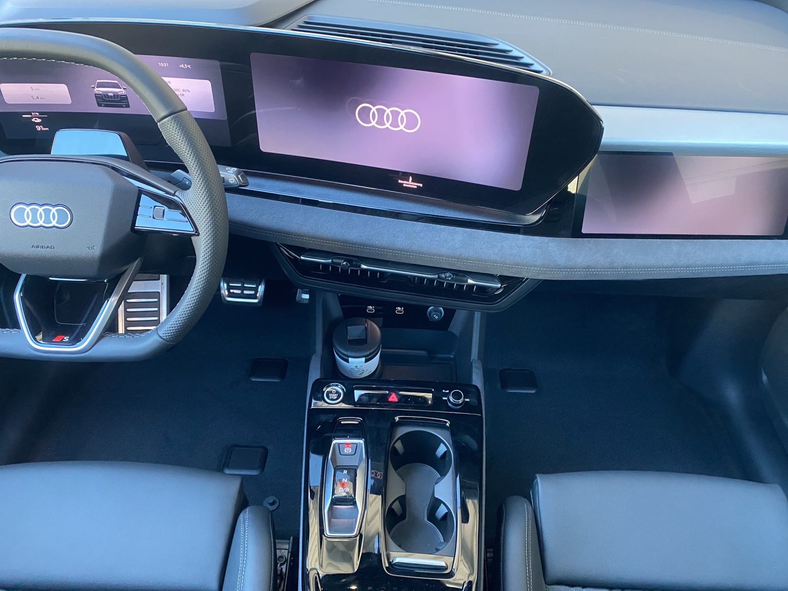 AUDI Q6 e-tron quattro-image-10