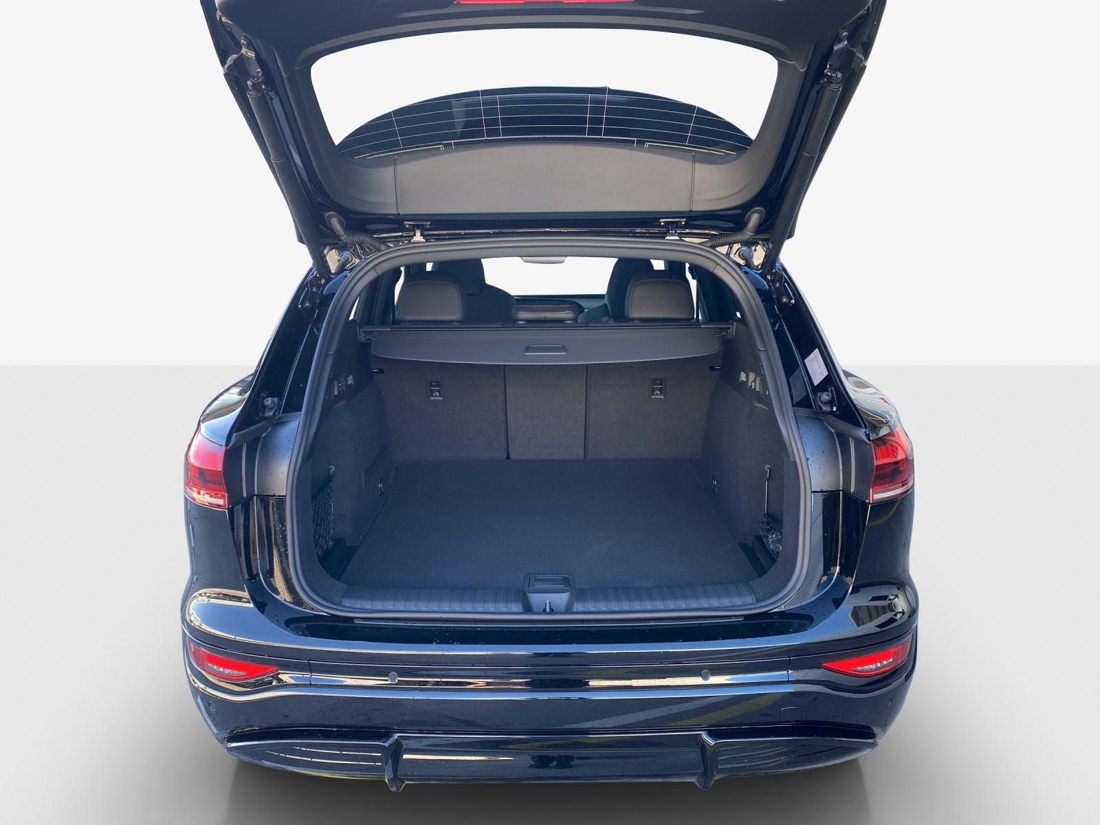 AUDI Q6 e-tron quattro-image-12